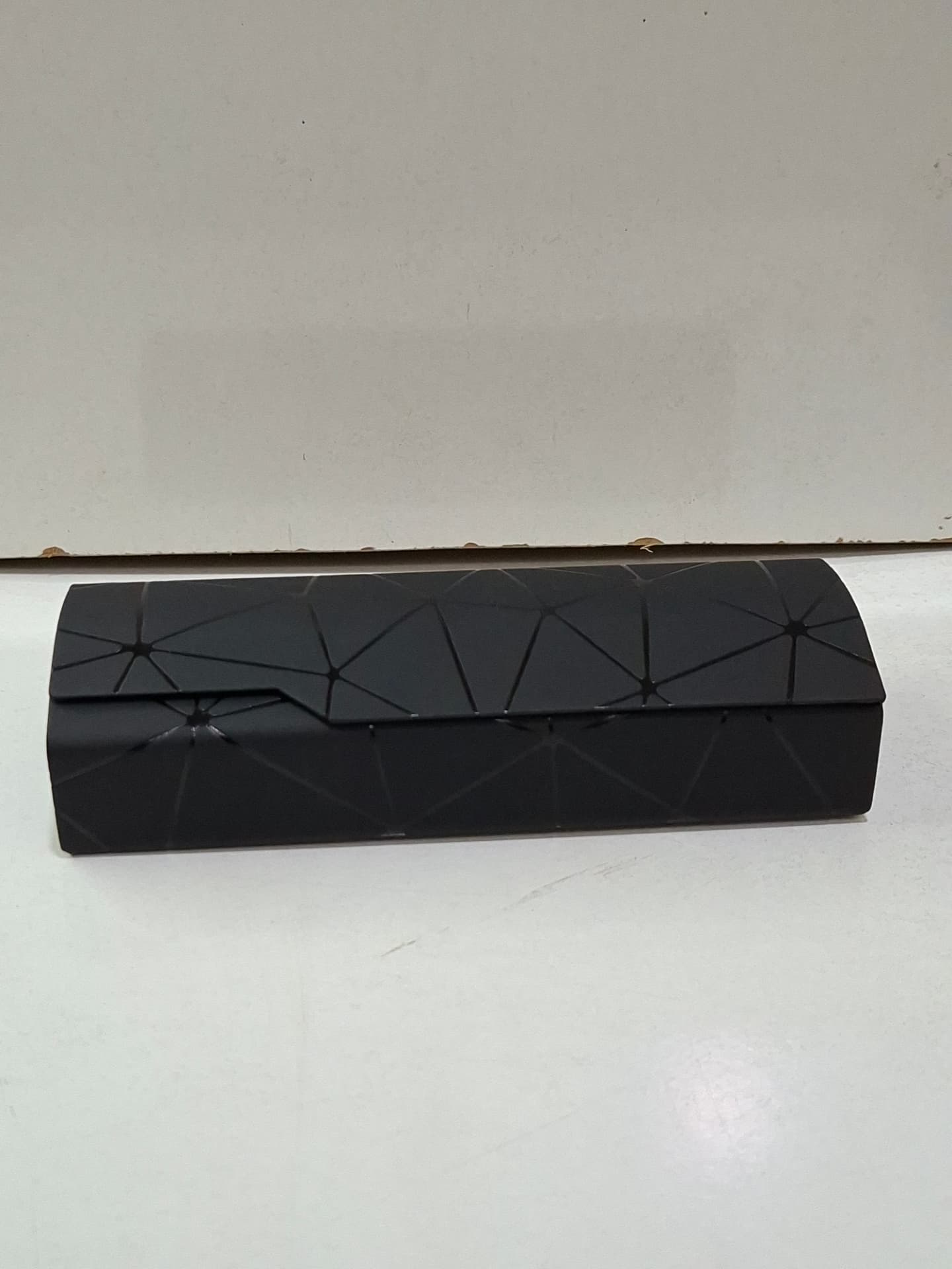 Eye Centa Collection Onyx Geometric Hard Case
