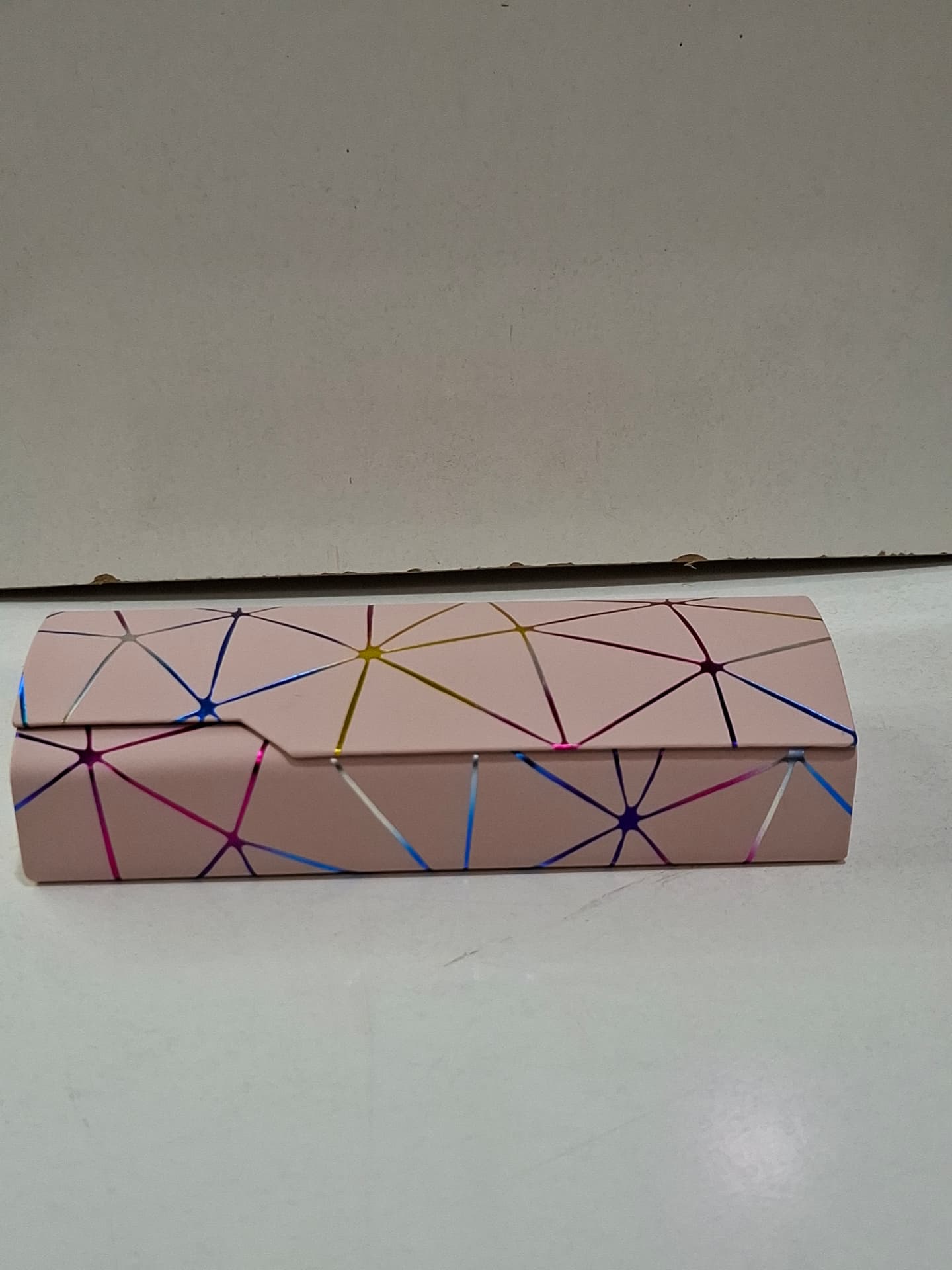 Eye Centa Collection Blush Geometric Hard Case